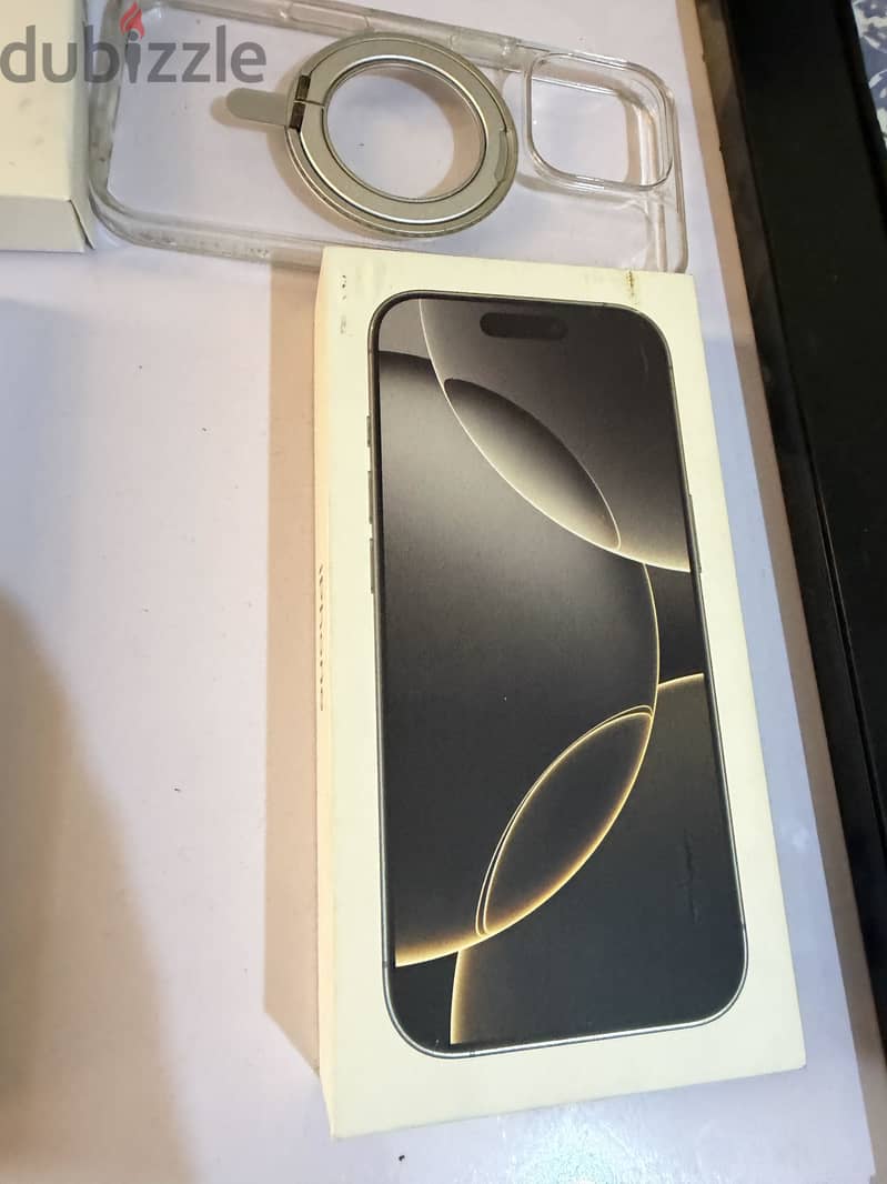 Apple - iPhone 16 Pro 3
