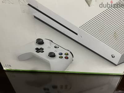 اكس بوكس وان إس xbox one s+ Kinect + 2 controllers