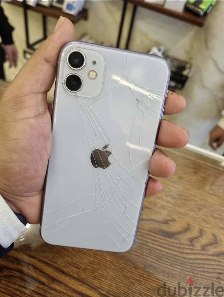 Apple - iPhone 11 4