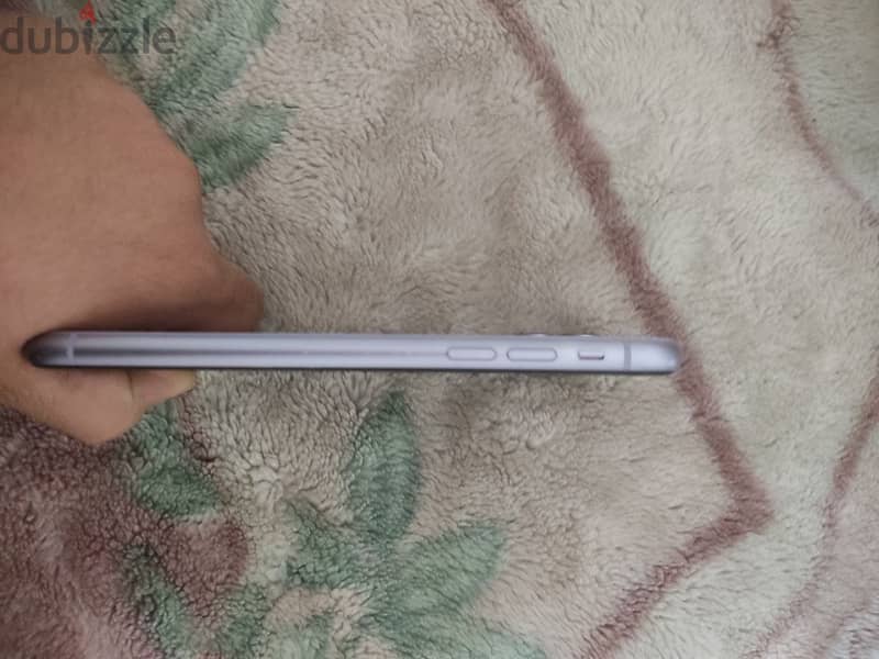 Apple - iPhone 11 5