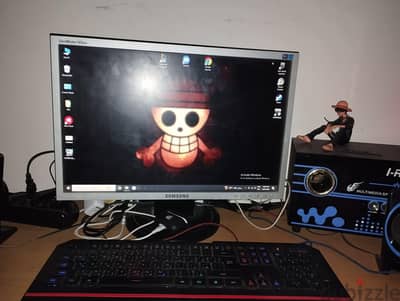 شاشة سامسونج ١٩ بوصة. Samsung monitor 19 inch شاشة سامسونج ١٩ بوصة. Samsung monitor 19 inch