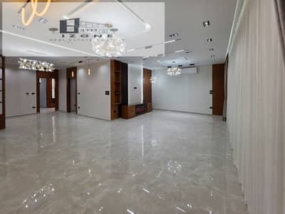 شقة للإيجار في ليك فيو ريزدينس Lake View Residence القاهرة الجديدة ,268م 4 غرف 4 حمامات مطبخ أجهزة كهربائية تكييفات