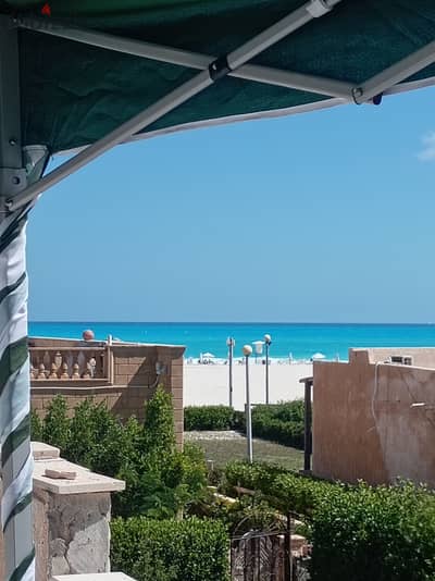 شاليه صف ثاني بحر 4 غرف