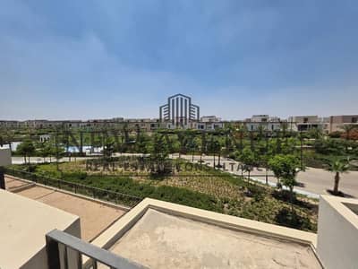 للبيع فيلا مستقلة استلام فوري بحري بموقع متميز علي ساحة خضراء في سوديك ايست نيو هليوبوليس Sodic East New Heliopolis