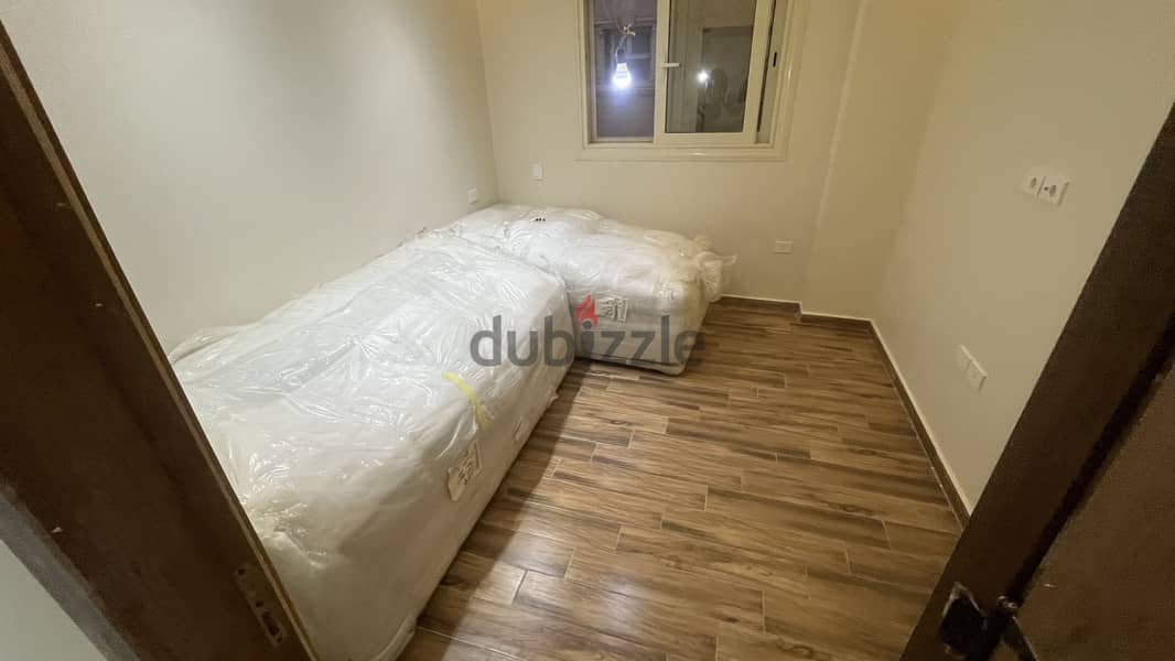 L-shape sofa LxWxD 3x1.72x1 1