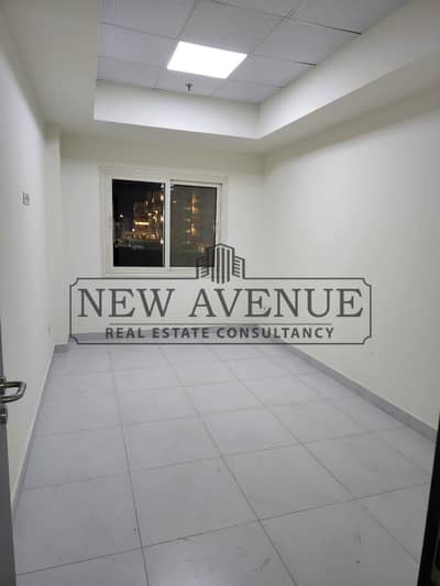 Office 46 SQM Fully Finished Elegantry Mall South 90 St New Cairo
