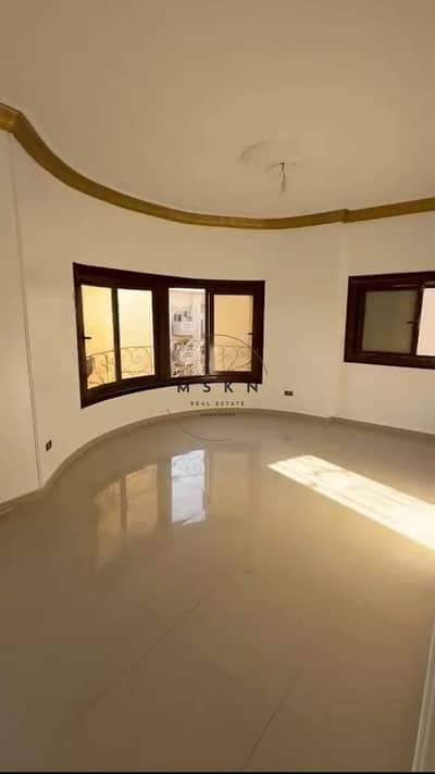 Apartment for rent under the law in Al-Banfsaj 6 Villas 180m - First Settlement