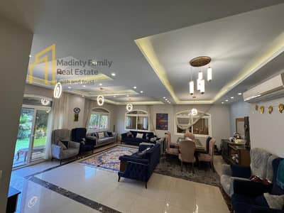 Villa for rent in Madinaty Model I Classic, super lux finishing with kitchen, air conditioning, and shutters