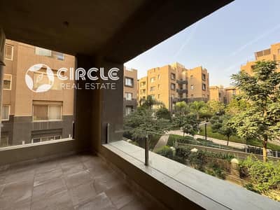 فيو مميز شقة ١٤٧م  مفروشة للإيجار قريبة من الجامعة الأمريكية في ذا فيليدج بالم هيلز The Village التجمع الخامس 5th Settlement القاهرة الجديدة New Ca