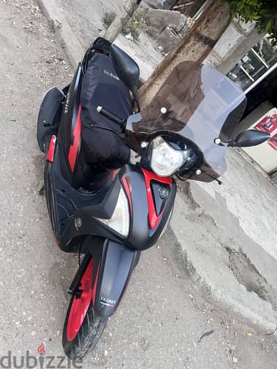 اسكوتر st plus 200 cc