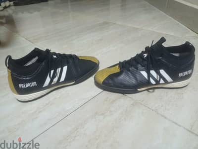 حذاء رياضي لكورة القدم Adidas PREDATOR
