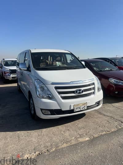 هيونداي H1 للإيجار | مناسب للرحلات والشركات والمطارات
