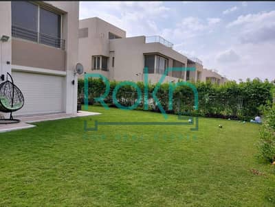 Family house for sale with a fully finished garden and a stunning view in The Crown.