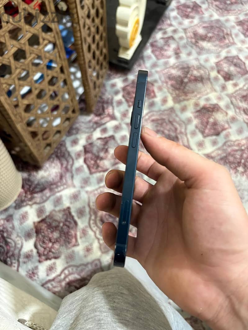 Apple - iPhone 13 4