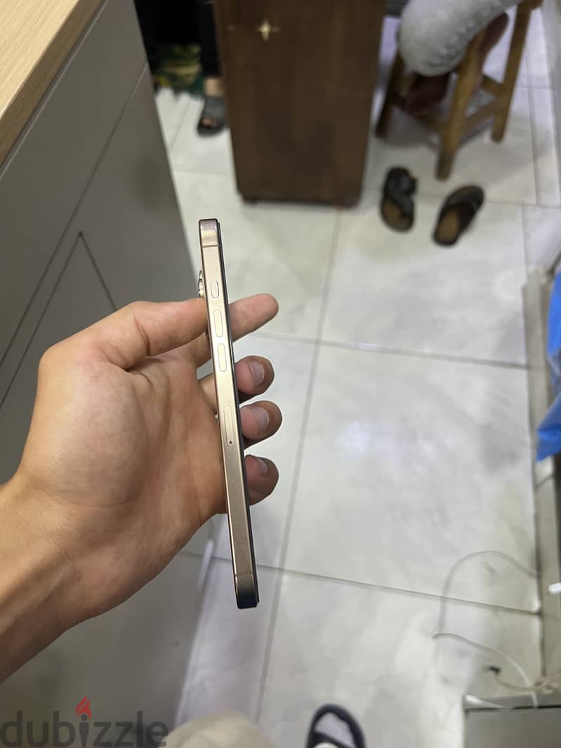 Apple - iPhone 16 Pro Max 1