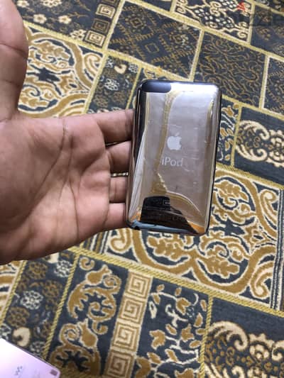 Apple touch 8G Excellent condition