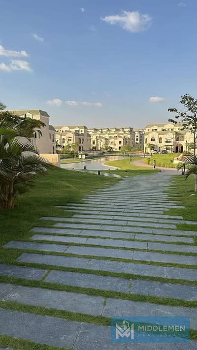Apartment for Sale 160m 3 bedrooms 3 bathrooms with Three Terraces Ready to Move Great Price in Lavenir Mostakbl city New cairo