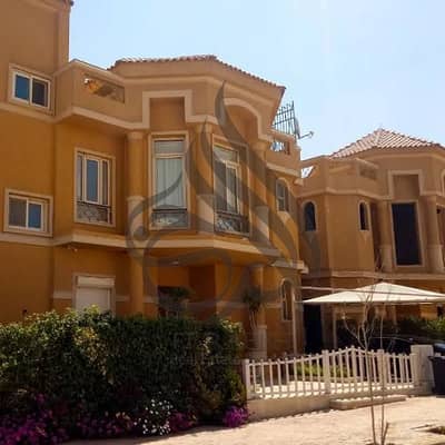 Town house Middle fully finished for sale in Katmaya gardens new cairo under market price prime location