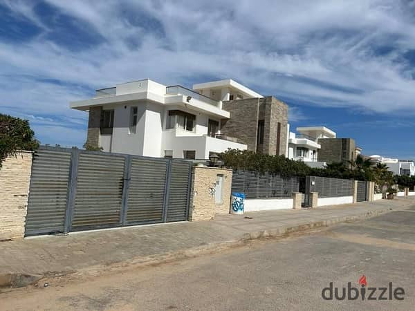 Luxury villa in Sahl Hasheesh with private swimming pool and sea view.