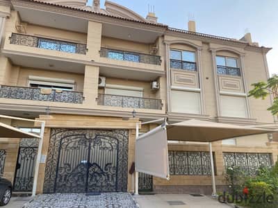Apartment for sale in Al-Nakhil Compound, completely with a northern view, overlooking Mirage Villas, with a super luxurious finish.