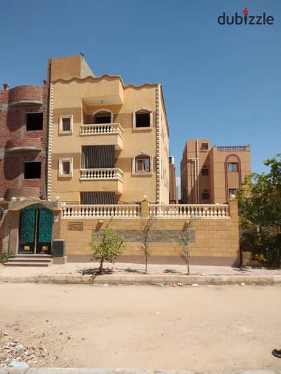 حدائق اكتوبر - المنطقه الثانيه ابني بيتك - قطاع د - بجوار القريه الكونيه - شارع النوادي