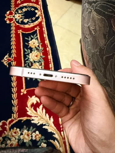 Apple - iPhone 13