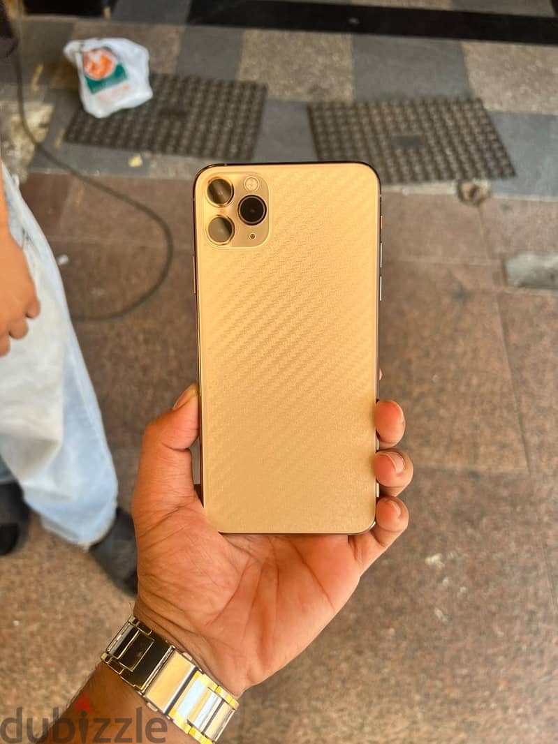 Apple - iPhone 11 Pro Max 4