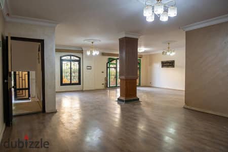 Duplex for rent in Zizinia compound with kitchen and air conditioners