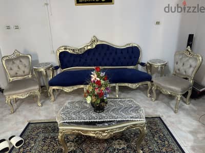 صالون اوبيسون متجدد بالكامل للبيع