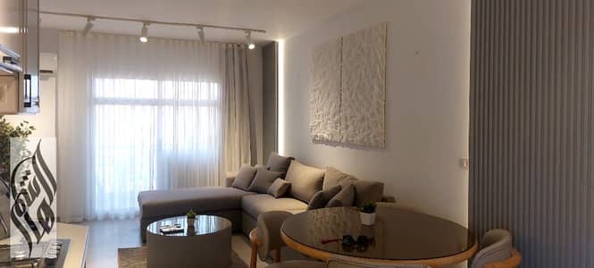 82 SQM apartment for rent, 2 bedrooms, fully air-conditioned, 4th floor, park & wide garden view, second occupancy, one-year lease.