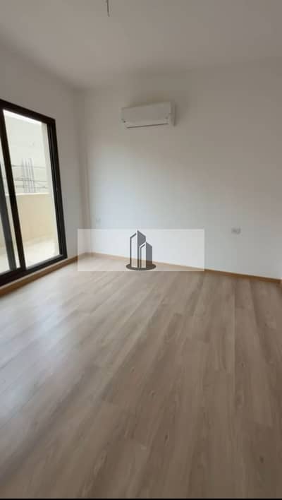 سكاي لوفت بنتهاوس استلام فوري للبيع في المراسم فيفث سكوير Fifth Square داخل مرحله مون ريديزنس Moon Residence
