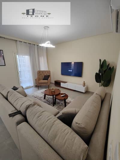 شقة للإيجار أول سكن في 90 Avenue القاهرة الجديدة 160م 2 غرفة نوم (1 ماستر + دريسنج) 3 حمامات مفروشة بالكامل