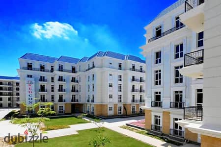 First row apartment on the lagoon, ready to move, fully finished, with a 10% down payment and 10 years in installments in the Latin Quarter,New Alamin