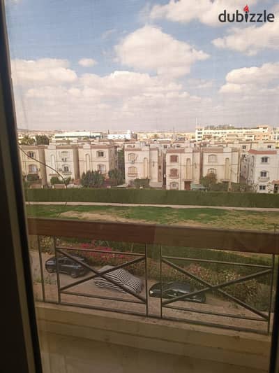 Unfurnished Apartment for Rent – Hadayek El Mohandeseen Compound, Sheikh Zayed