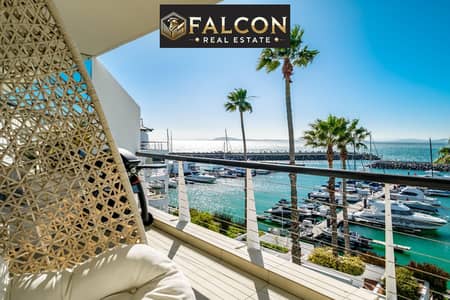 High-end finishing chalet on the marina in Ras El Hekma Salt. The chalet is directly on the marina next to La Vista Sodic Ras El Hekma.
