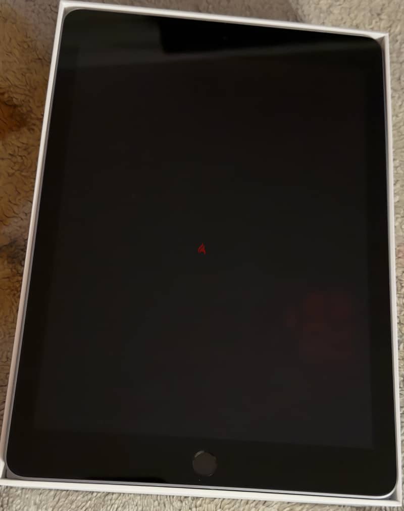 Apple iPad - 6th generation (32GB) 1