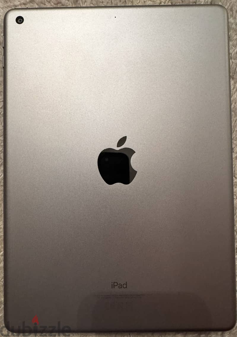 Apple iPad - 6th generation (32GB) 3