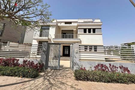 Villa for Sale in Heliopolis Extension, Near Thawra Street, Close to All Services & Just Minutes from Cairo International Airport