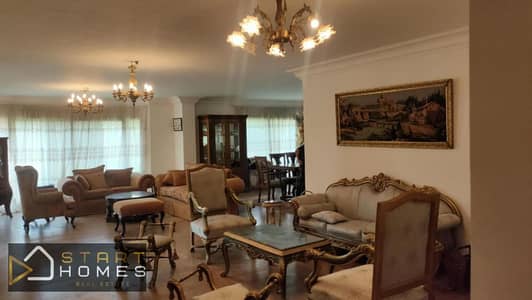 شقة أرضي 300 متر بحديقة 70 متر للبيع في مدينتي B1 نموذج 700 بجوار النادي , واجهة بحري صريح