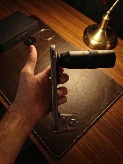 vivo x300 pro + kit lens + battery grip