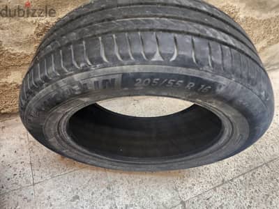 205/55 R16 كاوتش ميشلان حالتة كويسه جدا