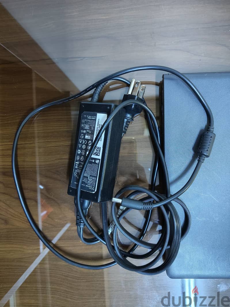 Dell Vostro 15 3510 Laptop 4