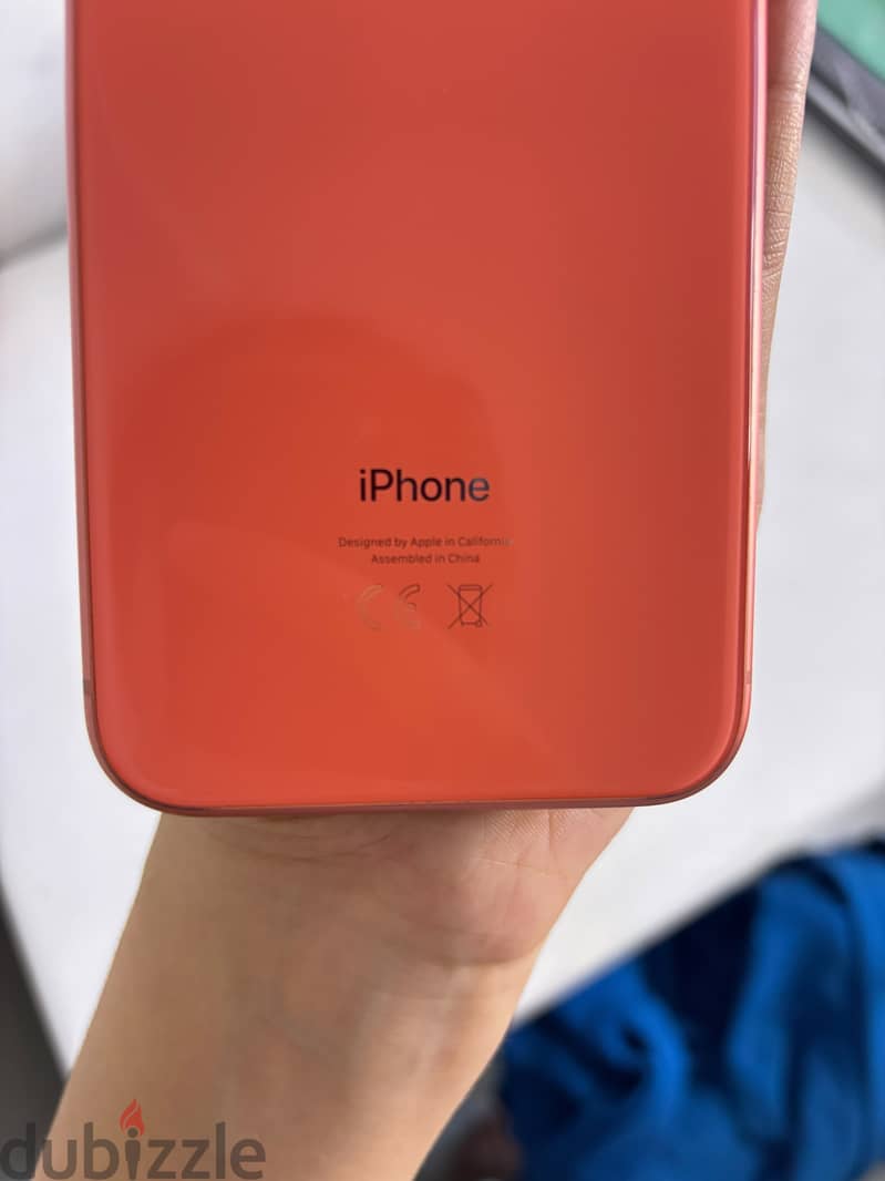 Apple - iPhone XR 5