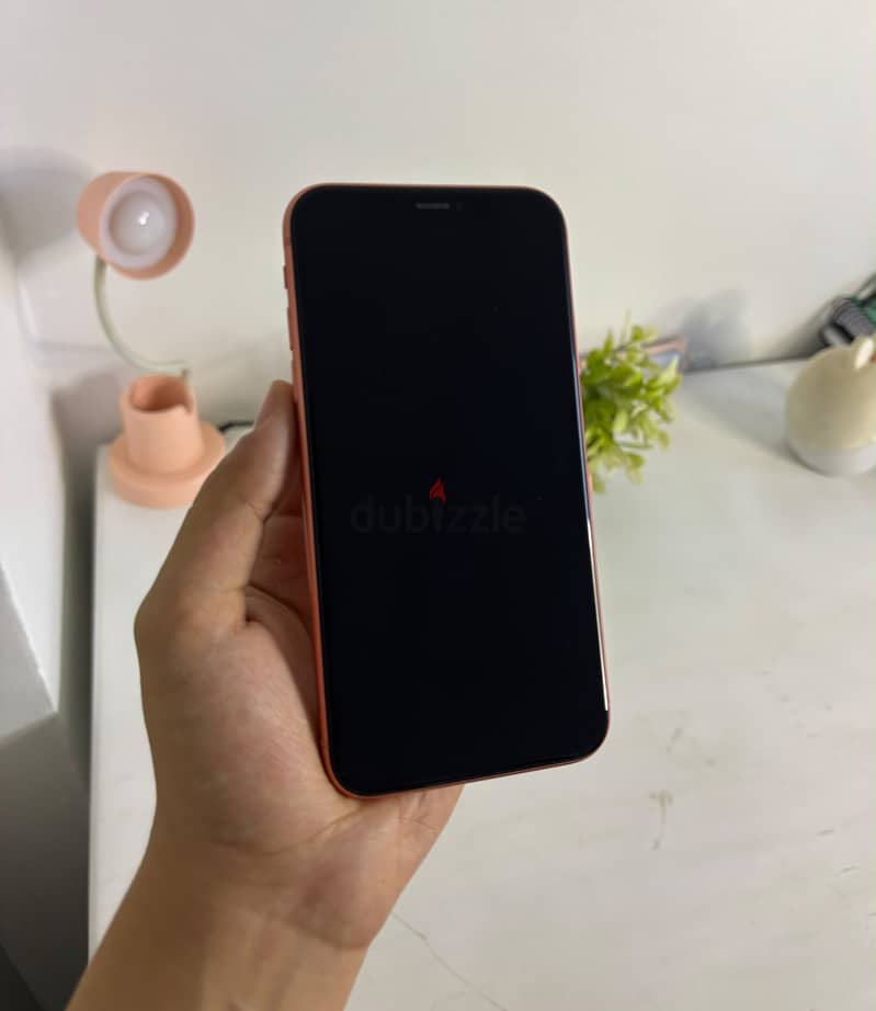 Apple - iPhone XR 6