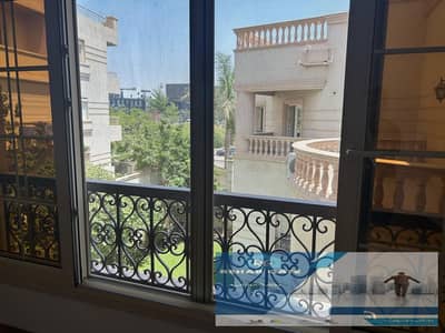 فرصة مميزة للإيجار – شقة سوبر لوكس بمساحة 370 متر في بنفسج 9 – التجمع الأول