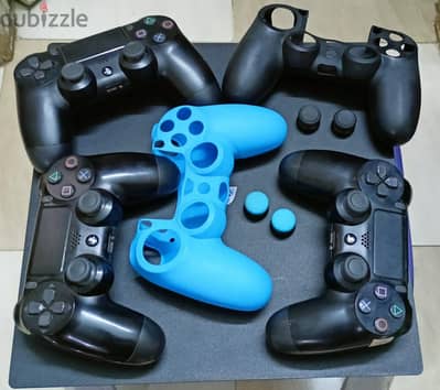 بلايستيشن 4 برو مهكر سوفت ٩ معاه تلت دراعات وكبلاته والكرتونه PS4 pro