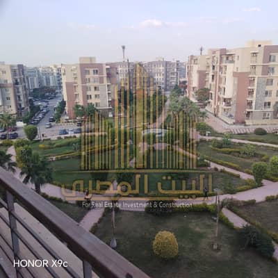 شقه 140م للبيع على فيو وايد جارن فى دار مصر القرنفل بجانب الرحاب