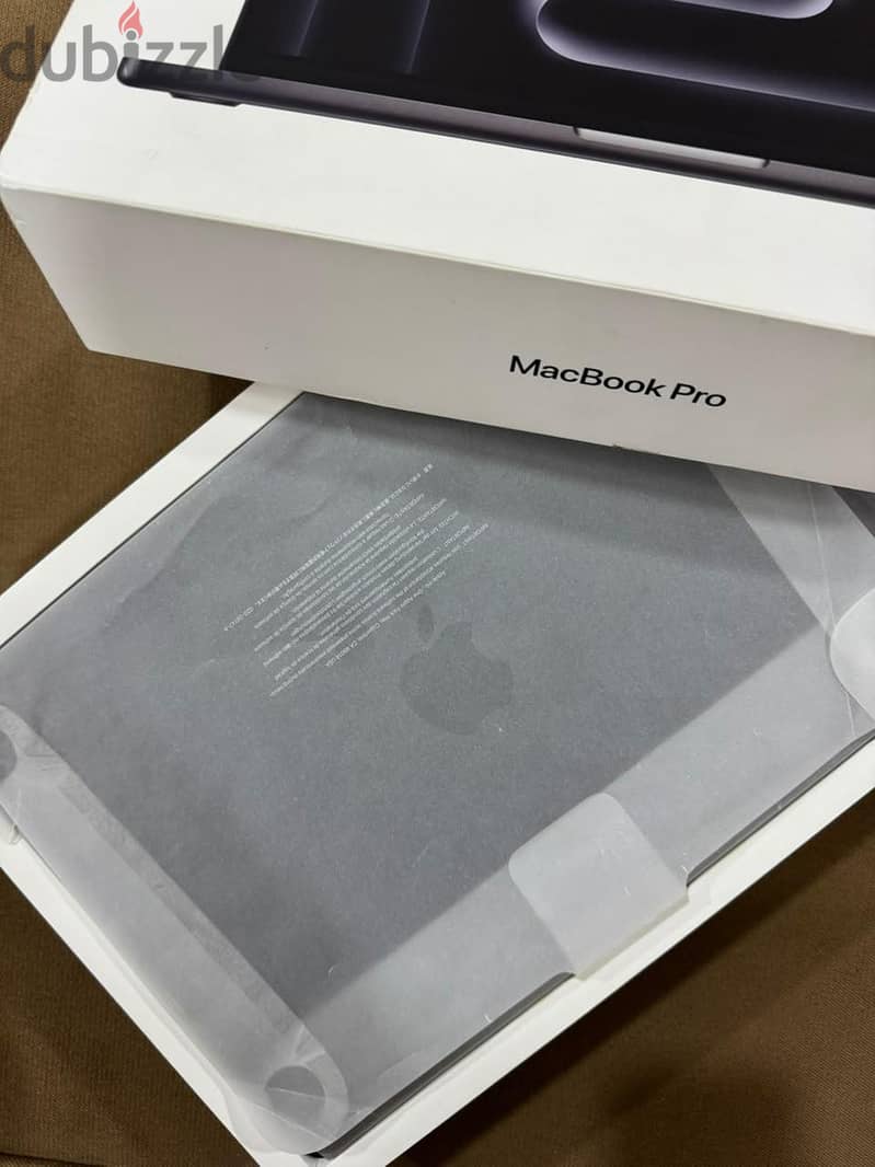 MacBook pro m4 max 2