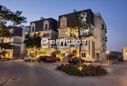 تاون هاوس ميدل للبيع في ماونتن فيو تشيل اوت بارك, مرحلة Lake side