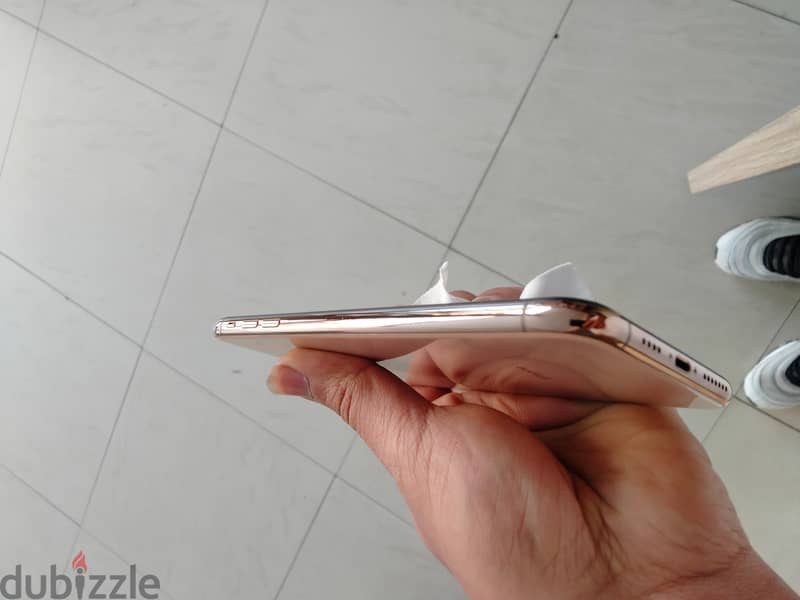 Apple - iPhone XS Max 3